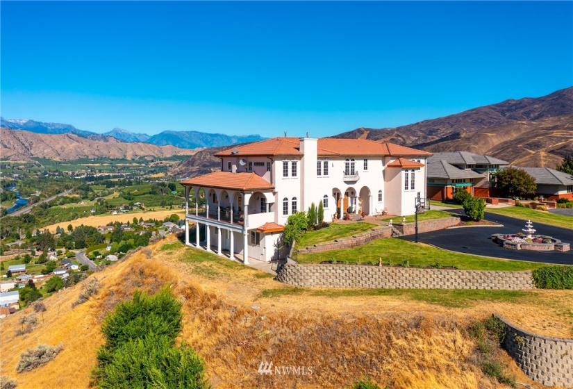 3470 Westridge, Wenatchee, Washington 98801, 4 Bedrooms Bedrooms, ,2 BathroomsBathrooms,Residential,For Sale,Westridge Phase II,Westridge,NWM1814708