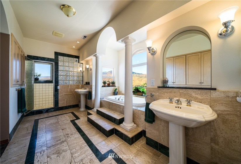 3470 Westridge, Wenatchee, Washington 98801, 4 Bedrooms Bedrooms, ,2 BathroomsBathrooms,Residential,For Sale,Westridge Phase II,Westridge,NWM1814708