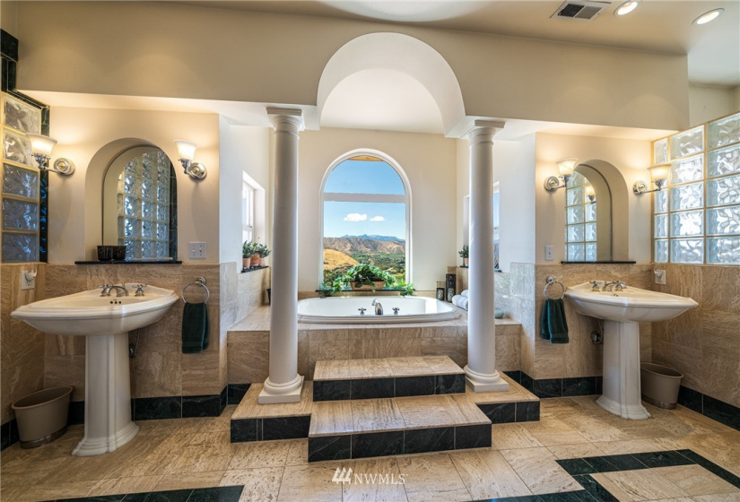 3470 Westridge, Wenatchee, Washington 98801, 4 Bedrooms Bedrooms, ,2 BathroomsBathrooms,Residential,For Sale,Westridge Phase II,Westridge,NWM1814708