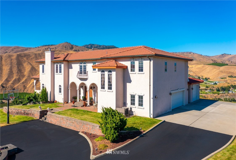 3470 Westridge, Wenatchee, Washington 98801, 4 Bedrooms Bedrooms, ,2 BathroomsBathrooms,Residential,For Sale,Westridge Phase II,Westridge,NWM1814708