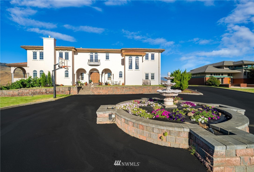 3470 Westridge, Wenatchee, Washington 98801, 4 Bedrooms Bedrooms, ,2 BathroomsBathrooms,Residential,For Sale,Westridge Phase II,Westridge,NWM1814708