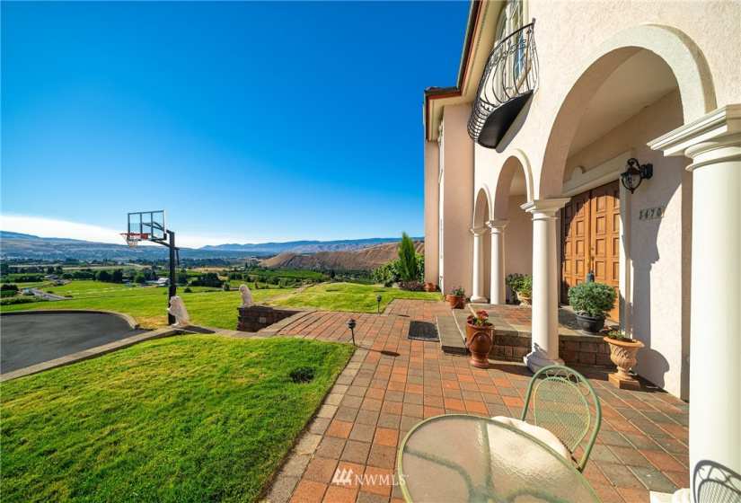 3470 Westridge, Wenatchee, Washington 98801, 4 Bedrooms Bedrooms, ,2 BathroomsBathrooms,Residential,For Sale,Westridge Phase II,Westridge,NWM1814708