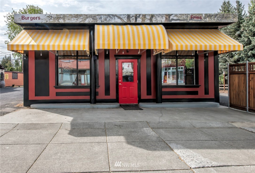 134 Main, Dayton, Washington 99328, ,Commercial Sale,For Sale,Main,NWM1817829