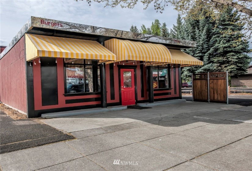134 Main, Dayton, Washington 99328, ,Commercial Sale,For Sale,Main,NWM1817829