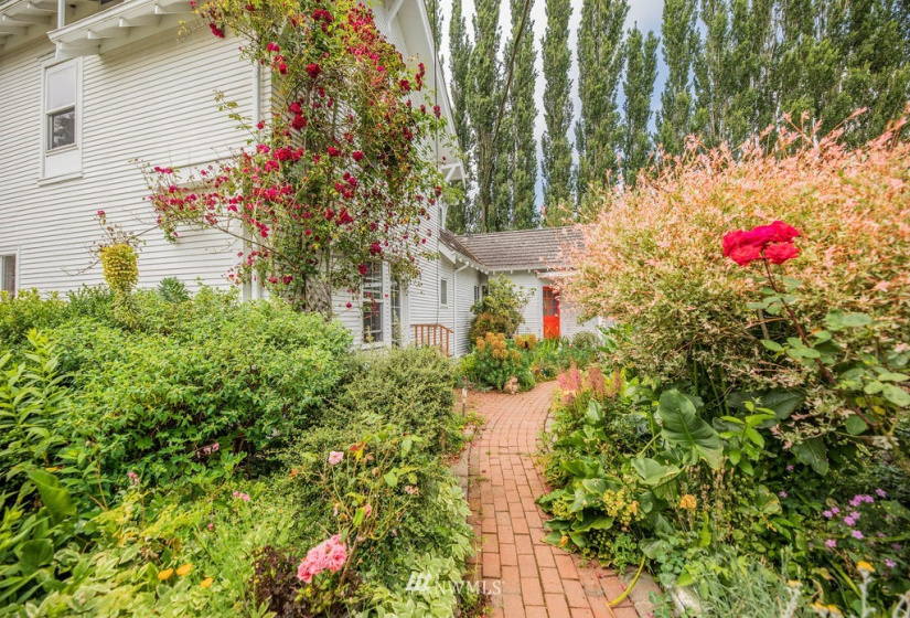 14419 T Loop, Bow, Washington 98232, 4 Bedrooms Bedrooms, ,1 BathroomBathrooms,Farm,For Sale,T Loop,NWM1818094