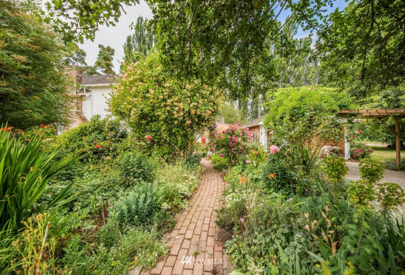 14419 T Loop, Bow, Washington 98232, 4 Bedrooms Bedrooms, ,1 BathroomBathrooms,Farm,For Sale,T Loop,NWM1818094