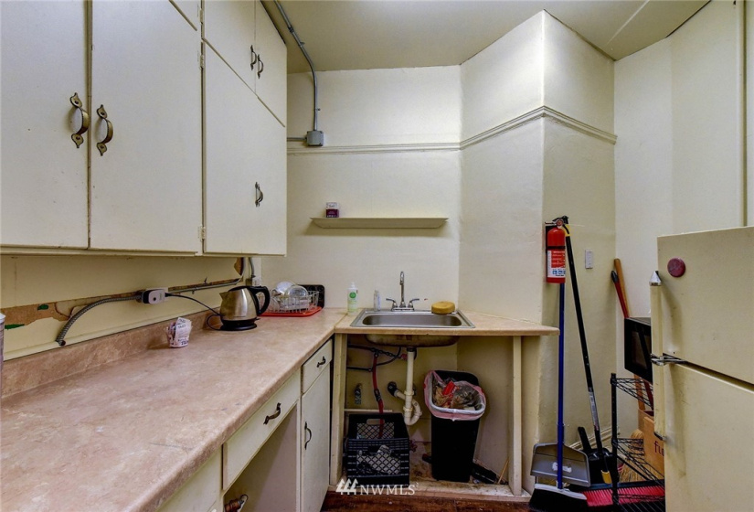 5619 Rainier, Seattle, Washington 98118, ,Commercial Sale,For Sale,Rainier,NWM1818127