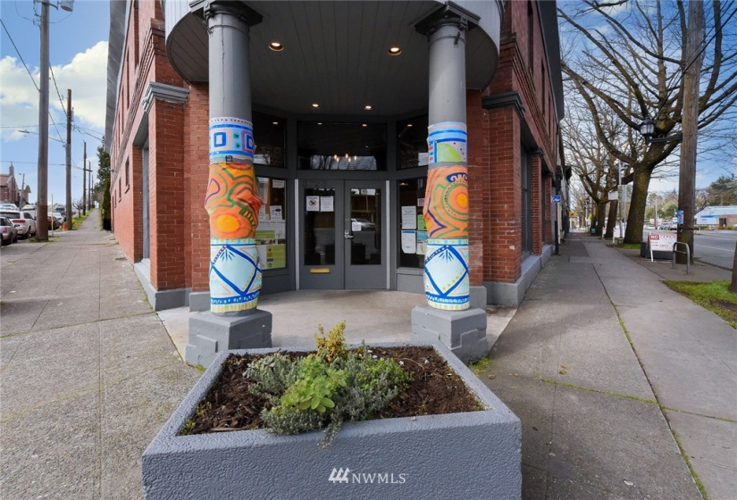 5619 Rainier, Seattle, Washington 98118, ,Commercial Sale,For Sale,Rainier,NWM1818127