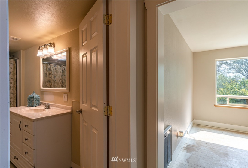 9 Quail, Omak, Washington 98841, 4 Bedrooms Bedrooms, ,2 BathroomsBathrooms,Residential,For Sale,Quail,NWM1818889