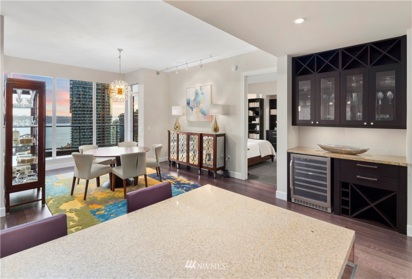 1920 4th, Seattle, Washington 98101, 2 Bedrooms Bedrooms, ,1 BathroomBathrooms,Residential,For Sale,Escala,4th,NWM1817790