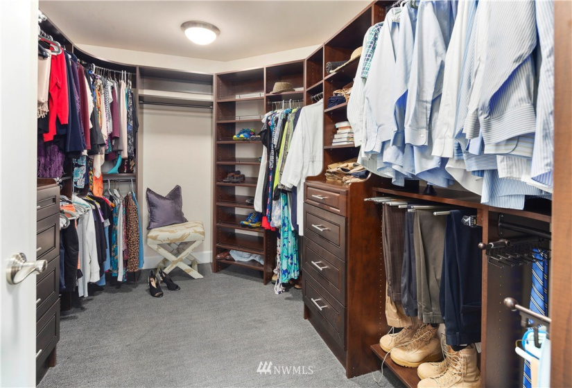 1920 4th, Seattle, Washington 98101, 2 Bedrooms Bedrooms, ,1 BathroomBathrooms,Residential,For Sale,Escala,4th,NWM1817790