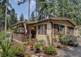 11319 127th, Puyallup, Washington 98374, 2 Bedrooms Bedrooms, ,2 BathroomsBathrooms,Manufactured In Park,For Sale,127th,NWM1819545