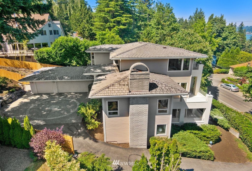 7129 Mercer, Mercer Island, Washington 98040, 4 Bedrooms Bedrooms, ,3 BathroomsBathrooms,Residential,For Sale,Mercer,NWM1819774