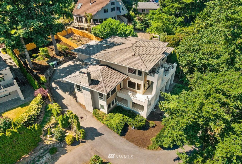 7129 Mercer, Mercer Island, Washington 98040, 4 Bedrooms Bedrooms, ,3 BathroomsBathrooms,Residential,For Sale,Mercer,NWM1819774