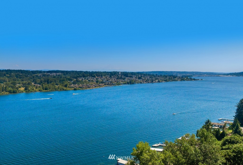 7129 Mercer, Mercer Island, Washington 98040, 4 Bedrooms Bedrooms, ,3 BathroomsBathrooms,Residential,For Sale,Mercer,NWM1819774