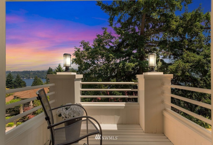 7129 Mercer, Mercer Island, Washington 98040, 4 Bedrooms Bedrooms, ,3 BathroomsBathrooms,Residential,For Sale,Mercer,NWM1819774