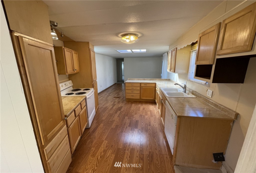 2101 324th, Federal Way, Washington 98003, 2 Bedrooms Bedrooms, ,1 BathroomBathrooms,Residential,For Sale,324th,NWM1818856