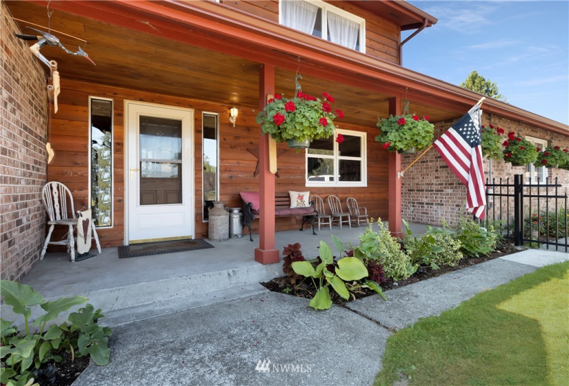 12314 264th, Graham, Washington 98338, 4 Bedrooms Bedrooms, ,1 BathroomBathrooms,Residential,For Sale,264th,NWM1820778