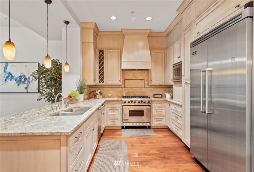 19668 9th, Bellevue, Washington 98004, 2 Bedrooms Bedrooms, ,1 BathroomBathrooms,Residential,For Sale,9th,NWM1813576