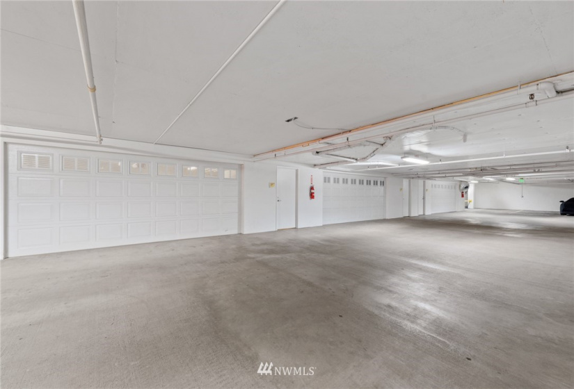 19668 9th, Bellevue, Washington 98004, 2 Bedrooms Bedrooms, ,1 BathroomBathrooms,Residential,For Sale,9th,NWM1813576