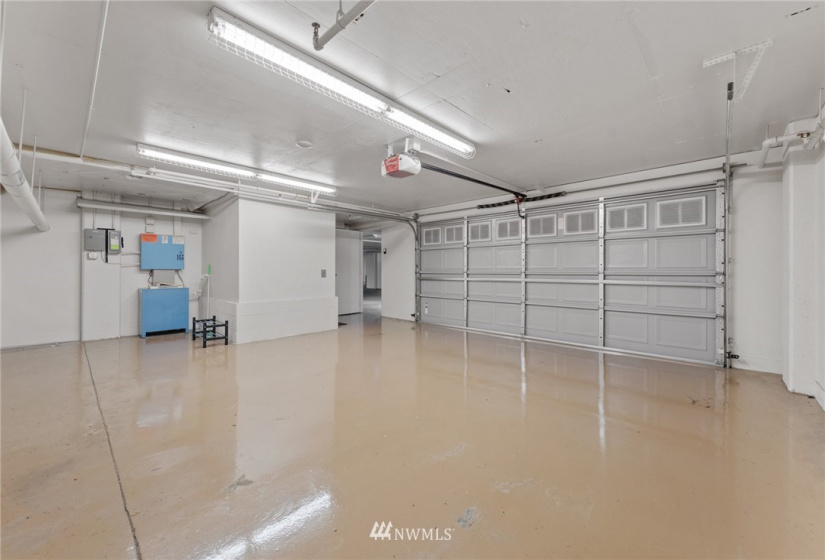 19668 9th, Bellevue, Washington 98004, 2 Bedrooms Bedrooms, ,1 BathroomBathrooms,Residential,For Sale,9th,NWM1813576