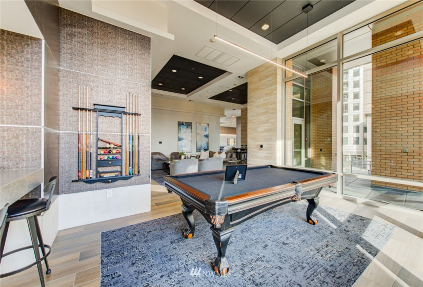 19668 9th, Bellevue, Washington 98004, 2 Bedrooms Bedrooms, ,1 BathroomBathrooms,Residential,For Sale,9th,NWM1813576