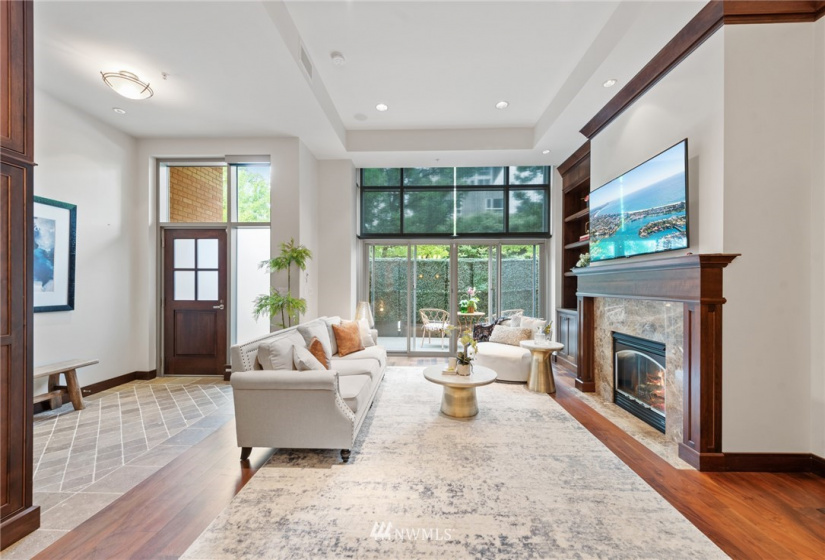 19668 9th, Bellevue, Washington 98004, 2 Bedrooms Bedrooms, ,1 BathroomBathrooms,Residential,For Sale,9th,NWM1813576