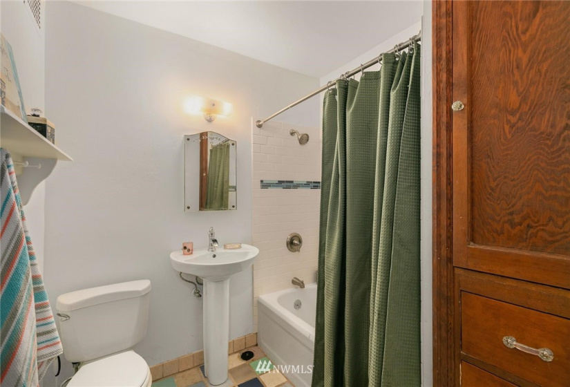 400 Boylston, Seattle, Washington 98102, 1 Bedroom Bedrooms, ,1 BathroomBathrooms,Residential,For Sale,Park Lane Place Condo,Boylston,NWM1820616