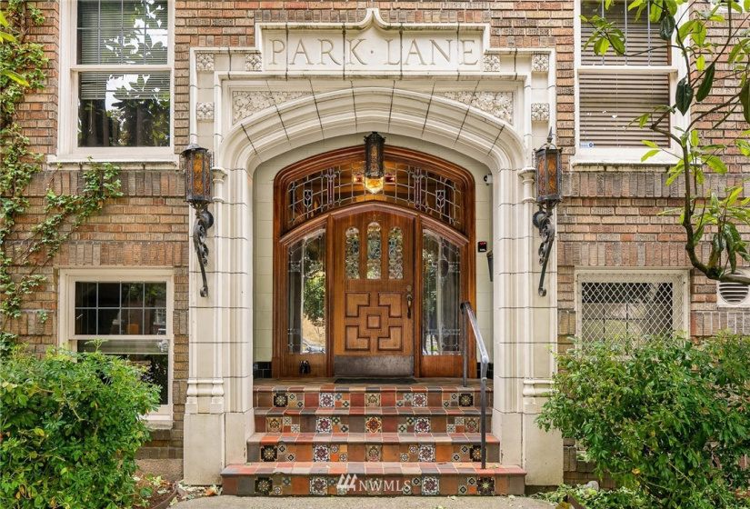 400 Boylston, Seattle, Washington 98102, 1 Bedroom Bedrooms, ,1 BathroomBathrooms,Residential,For Sale,Park Lane Place Condo,Boylston,NWM1820616