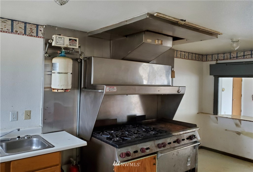 104 Mashall, Eatonville, Washington 98328, ,Commercial Sale,For Sale,Mashall,NWM1820833