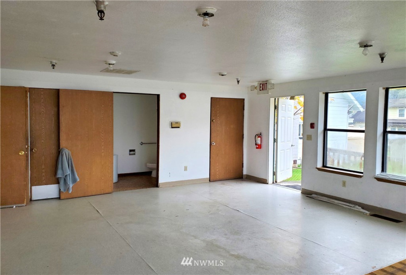 104 Mashall, Eatonville, Washington 98328, ,Commercial Sale,For Sale,Mashall,NWM1820833