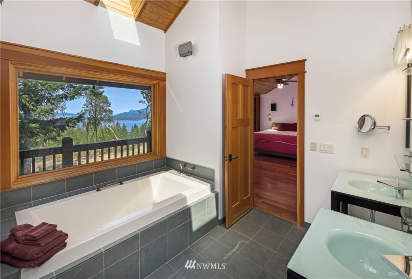 529 Kasnyku, Friday Harbor, Washington 98250, 3 Bedrooms Bedrooms, ,1 BathroomBathrooms,Residential,For Sale,Channel View Estates,Kasnyku,NWM1820072