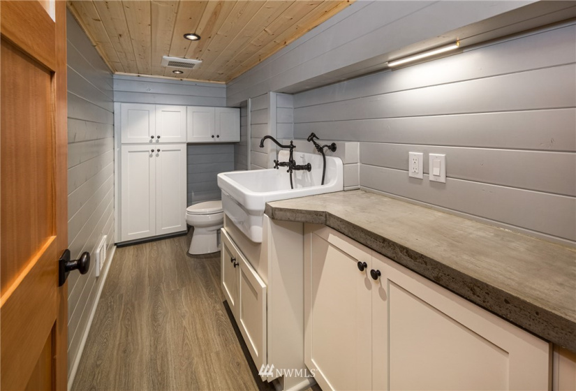 529 Kasnyku, Friday Harbor, Washington 98250, 3 Bedrooms Bedrooms, ,1 BathroomBathrooms,Residential,For Sale,Channel View Estates,Kasnyku,NWM1820072