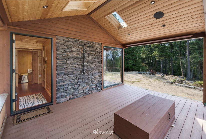 529 Kasnyku, Friday Harbor, Washington 98250, 3 Bedrooms Bedrooms, ,1 BathroomBathrooms,Residential,For Sale,Channel View Estates,Kasnyku,NWM1820072