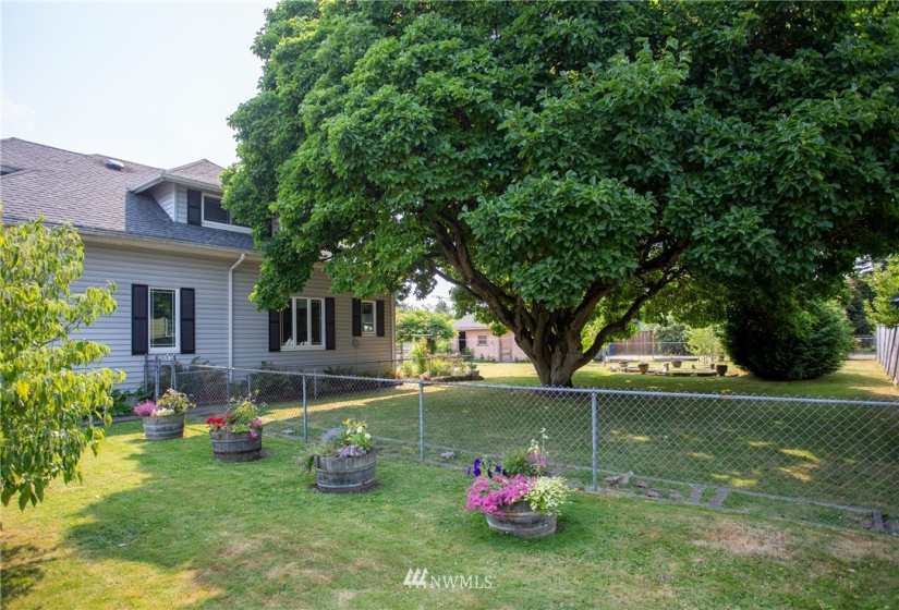 515 Morris, Renton, Washington 98059, ,Land,For Sale,Morris,NWM1821204