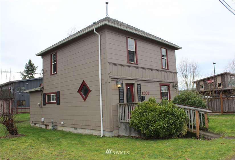 1208 Mellen, Centralia, Washington 98531, ,Commercial Sale,For Sale,Mellen,NWM1821182