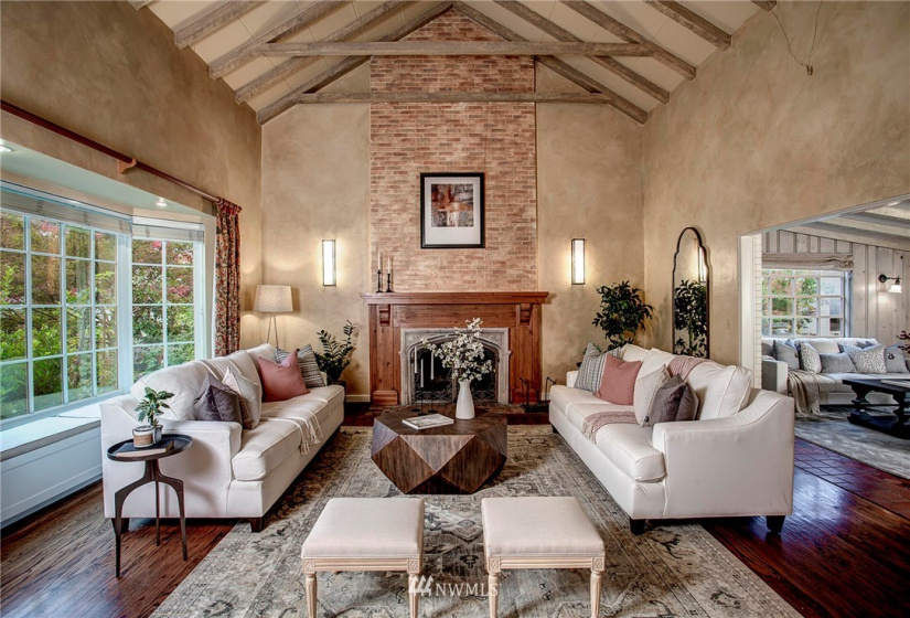 1214 Parkside, Seattle, Washington 98112, 3 Bedrooms Bedrooms, ,2 BathroomsBathrooms,Residential,For Sale,Broadmoor Unrec,Parkside,NWM1821545