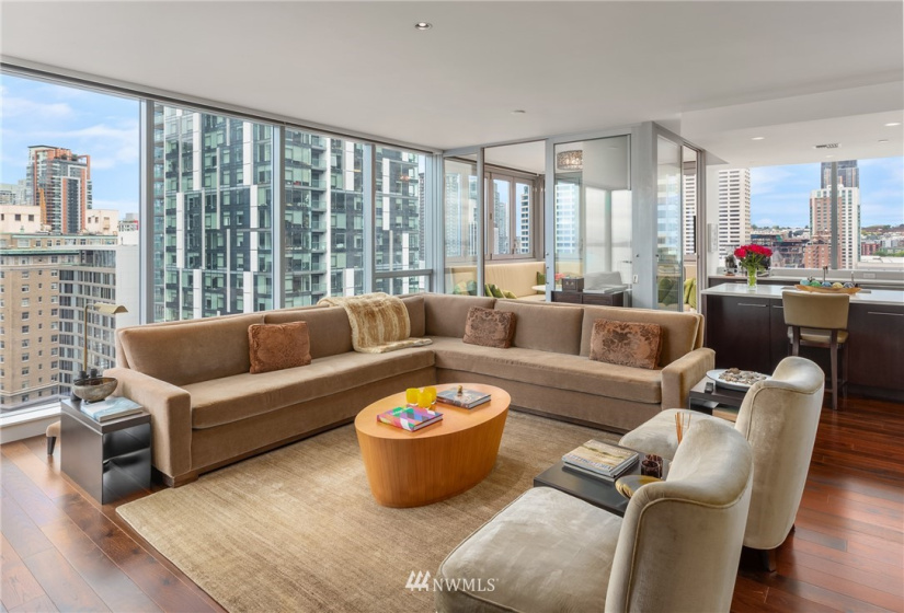 1521 2nd, Seattle, Washington 98101, 2 Bedrooms Bedrooms, ,1 BathroomBathrooms,Residential,For Sale,Fifteen Twenty-One Second Avenue,2nd,NWM1818759