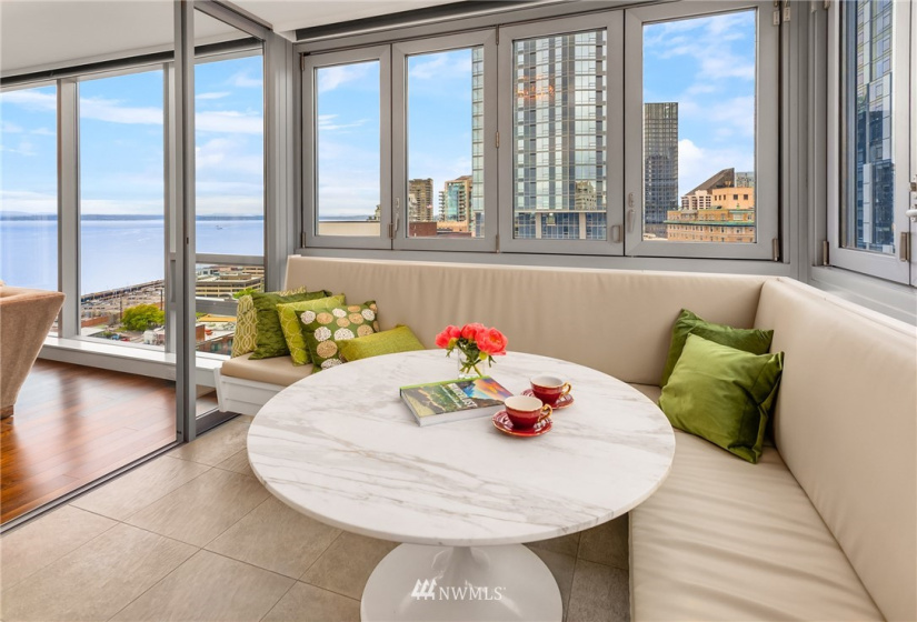 1521 2nd, Seattle, Washington 98101, 2 Bedrooms Bedrooms, ,1 BathroomBathrooms,Residential,For Sale,Fifteen Twenty-One Second Avenue,2nd,NWM1818759