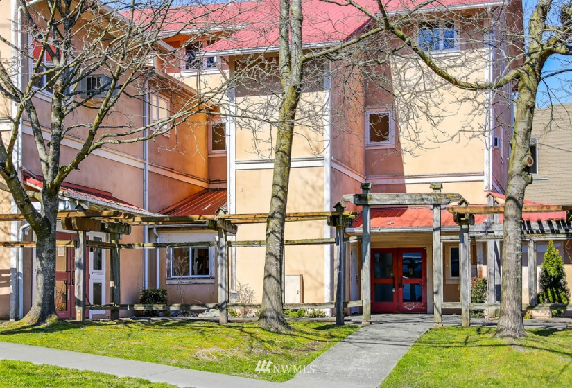 1601 19th, Seattle, Washington 98122, ,Commercial Sale,For Sale,19th,NWM1821901