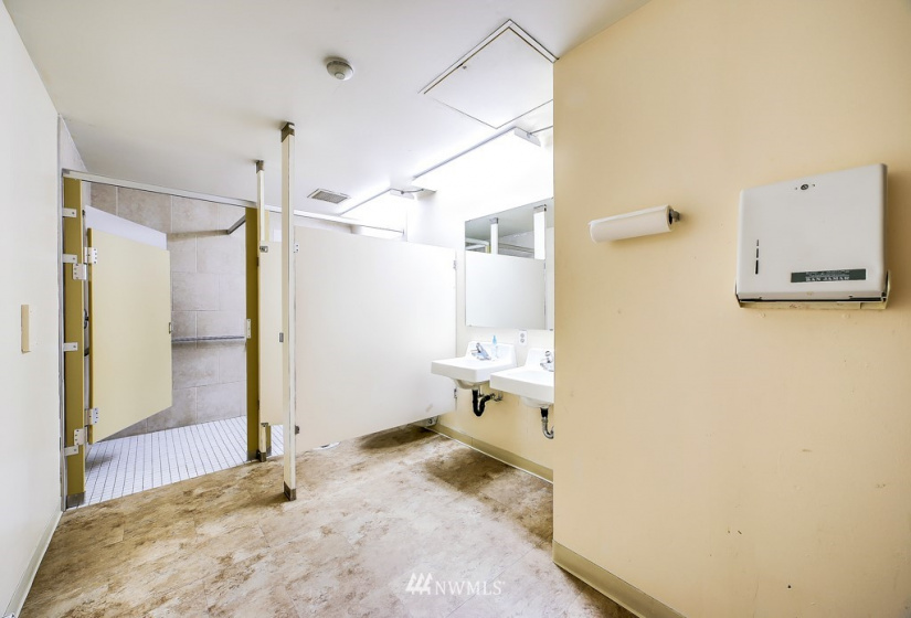 1601 19th, Seattle, Washington 98122, ,Commercial Sale,For Sale,19th,NWM1821901