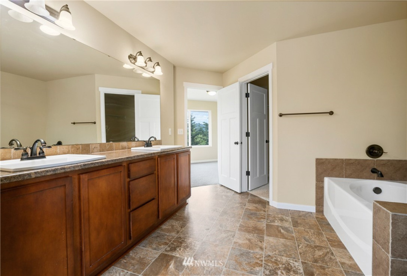 600 Panorama Ridge, Mount Vernon, Washington 98273, 3 Bedrooms Bedrooms, ,2 BathroomsBathrooms,Residential,For Sale,SKAGIT HIGHLANDS DIVISION V PHASE 2,Panorama Ridge,NWM1821885