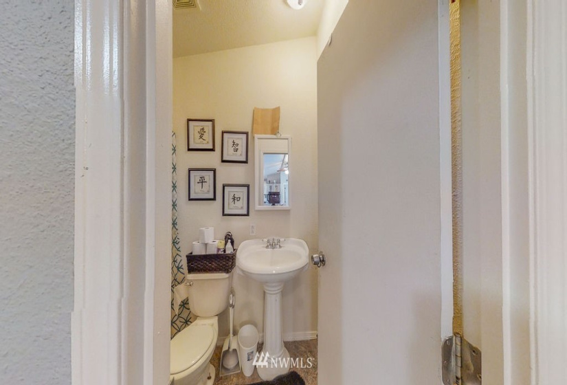 900 Grape, Moses Lake, Washington 98837, 3 Bedrooms Bedrooms, ,2 BathroomsBathrooms,Manufactured In Park,For Sale,Grape,NWM1821709