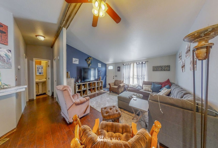 900 Grape, Moses Lake, Washington 98837, 3 Bedrooms Bedrooms, ,2 BathroomsBathrooms,Manufactured In Park,For Sale,Grape,NWM1821709