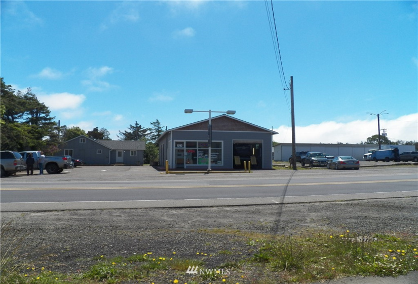 1702 Bay, Ocean Park, Washington 98640, 2 Bedrooms Bedrooms, ,1 BathroomBathrooms,Residential,For Sale,Bay,NWM1822689