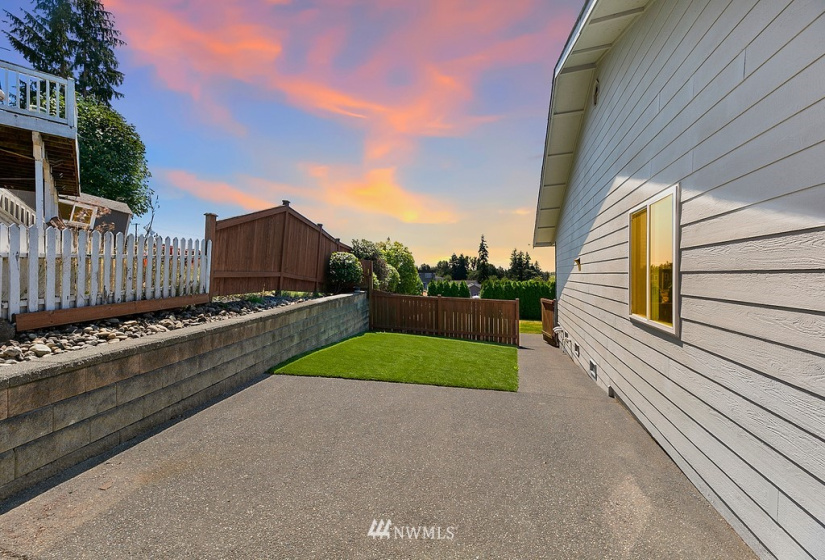 8202 74th, Marysville, Washington 98270, 5 Bedrooms Bedrooms, ,2 BathroomsBathrooms,Residential,For Sale,Brookwood Summit,74th,NWM1799565