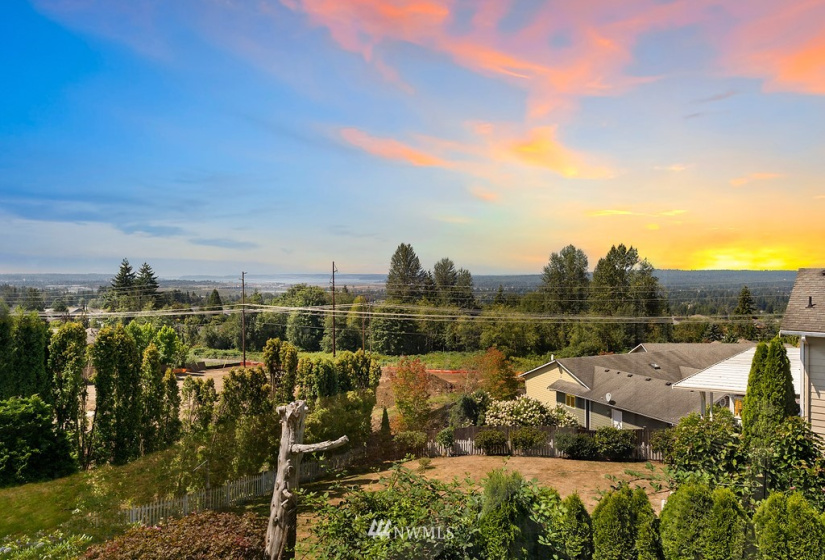 8202 74th, Marysville, Washington 98270, 5 Bedrooms Bedrooms, ,2 BathroomsBathrooms,Residential,For Sale,Brookwood Summit,74th,NWM1799565