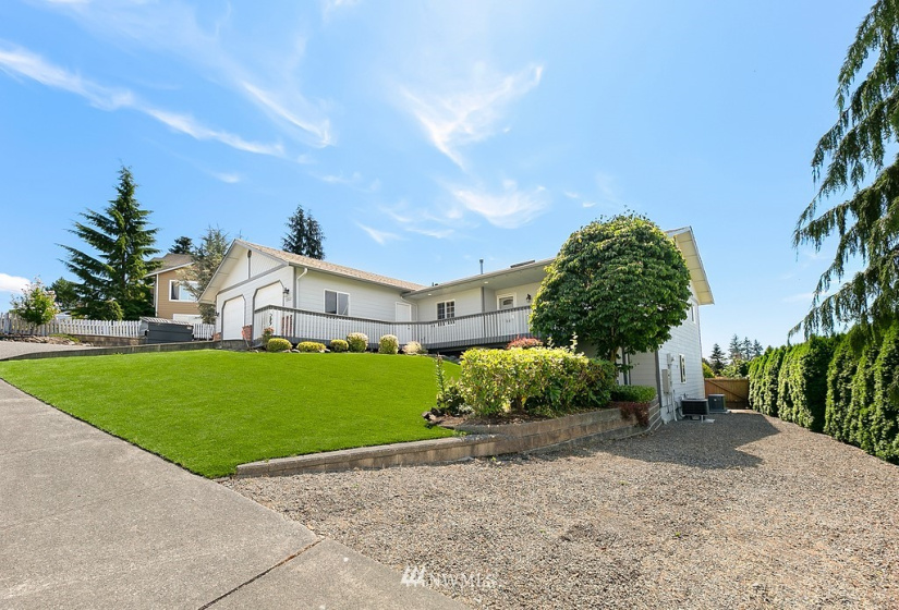 8202 74th, Marysville, Washington 98270, 5 Bedrooms Bedrooms, ,2 BathroomsBathrooms,Residential,For Sale,Brookwood Summit,74th,NWM1799565
