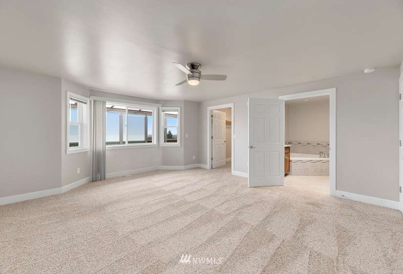 8202 74th, Marysville, Washington 98270, 5 Bedrooms Bedrooms, ,2 BathroomsBathrooms,Residential,For Sale,Brookwood Summit,74th,NWM1799565