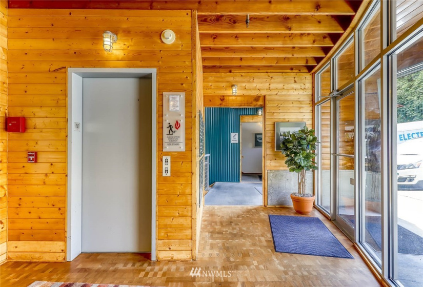 175 Parfitt, Bainbridge Island, Washington 98110, ,Commercial Sale,For Sale,Parfitt,NWM1823017